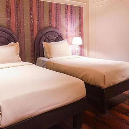 Fabhotel Prime The Seven Seeds New Delhi Buitenkant foto