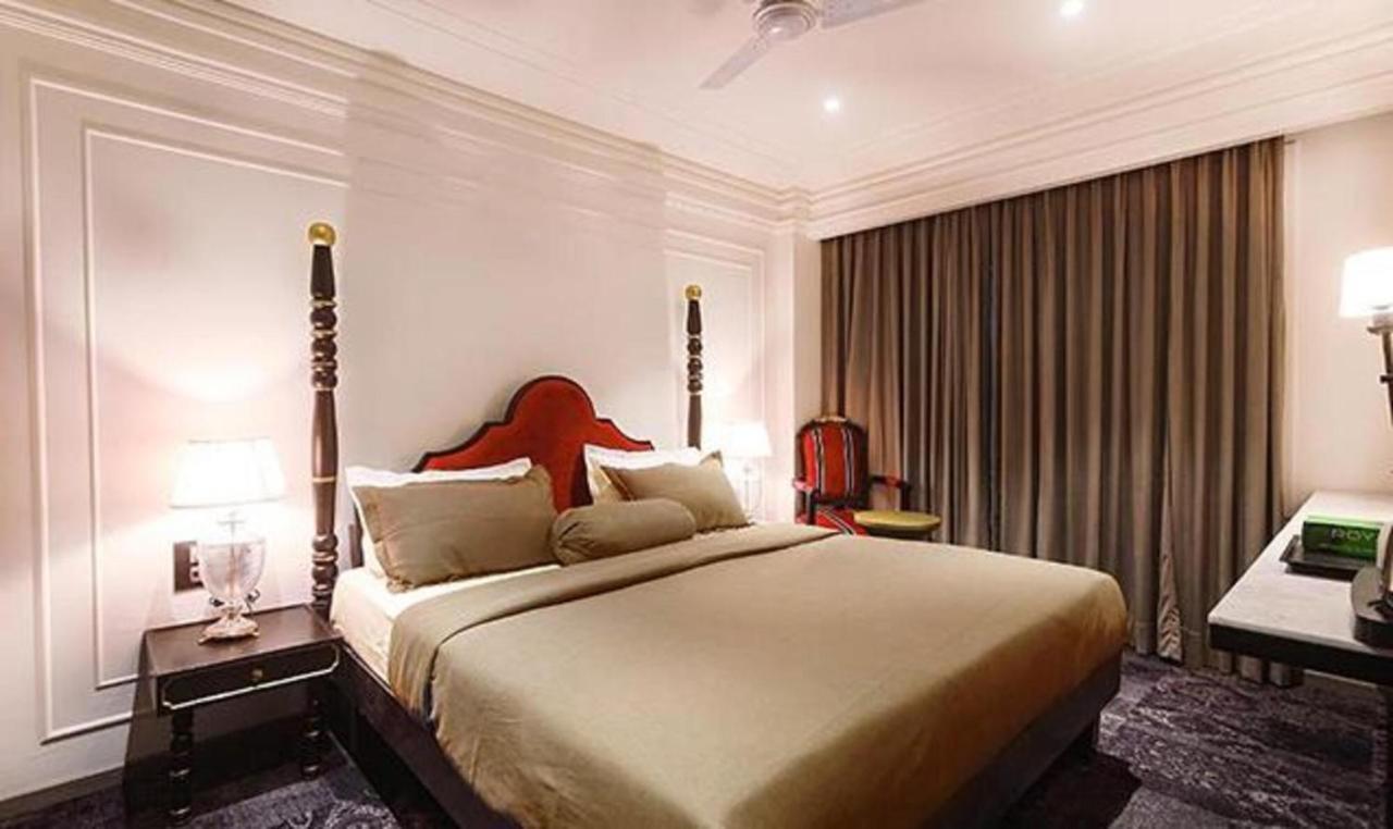 Fabhotel Prime The Seven Seeds New Delhi Buitenkant foto