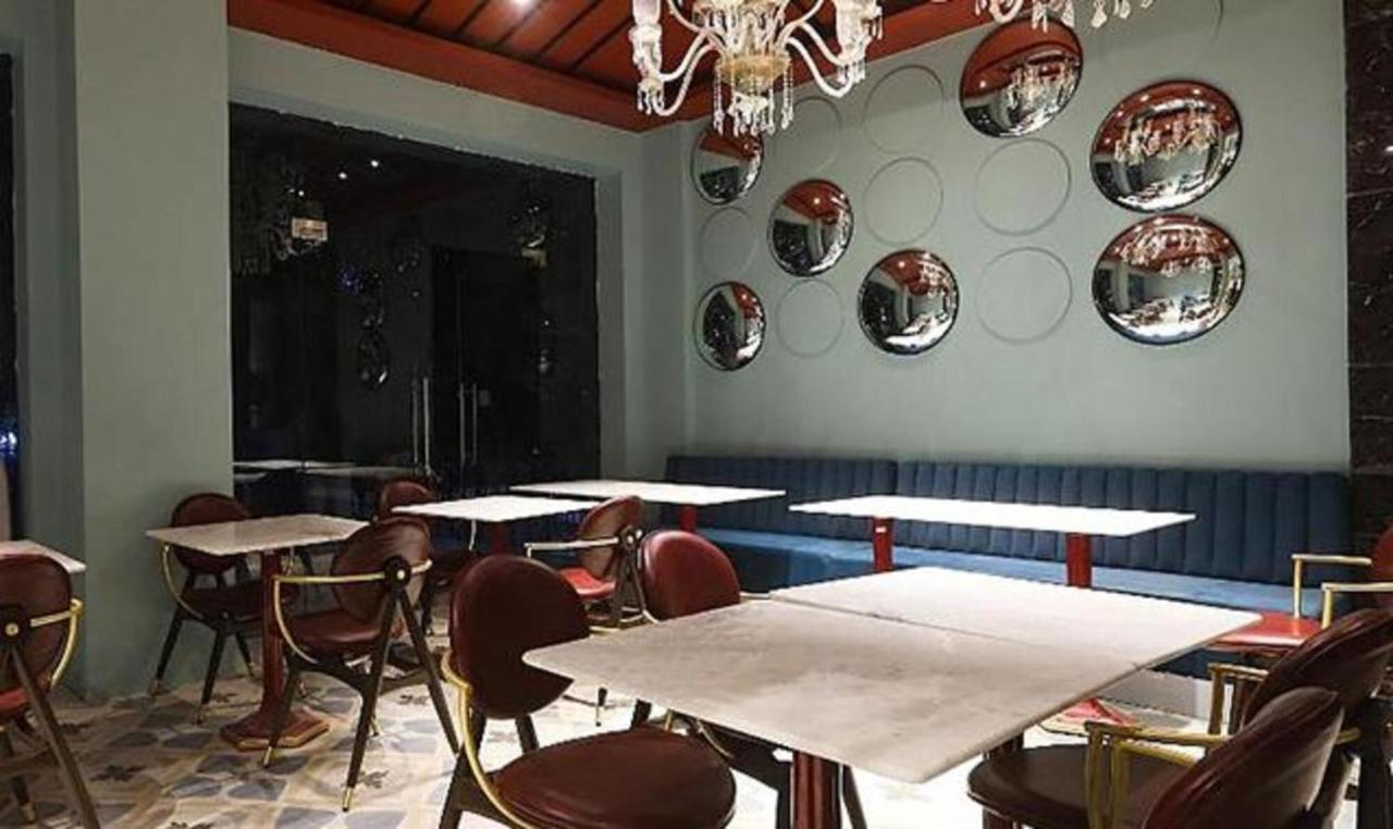 Fabhotel Prime The Seven Seeds New Delhi Buitenkant foto